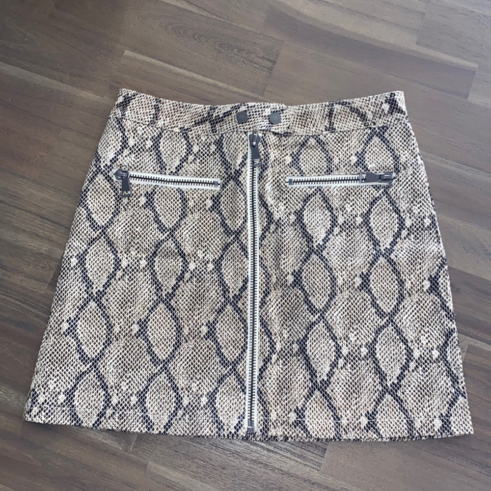 Skirt ‼️ LAST CHANCE ‼️